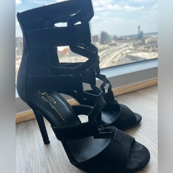 Black Olivia J Heels - Picture 1 of 4